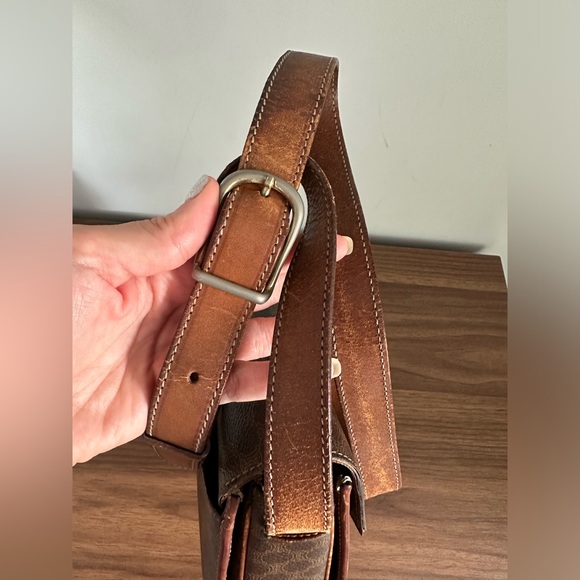 3-Fer‼️ Celine Crossbody, Wallet and Chain - Picture 15 of 16